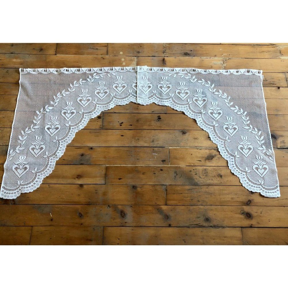 Vintage leave country hearts white window curtains 66” x 35”